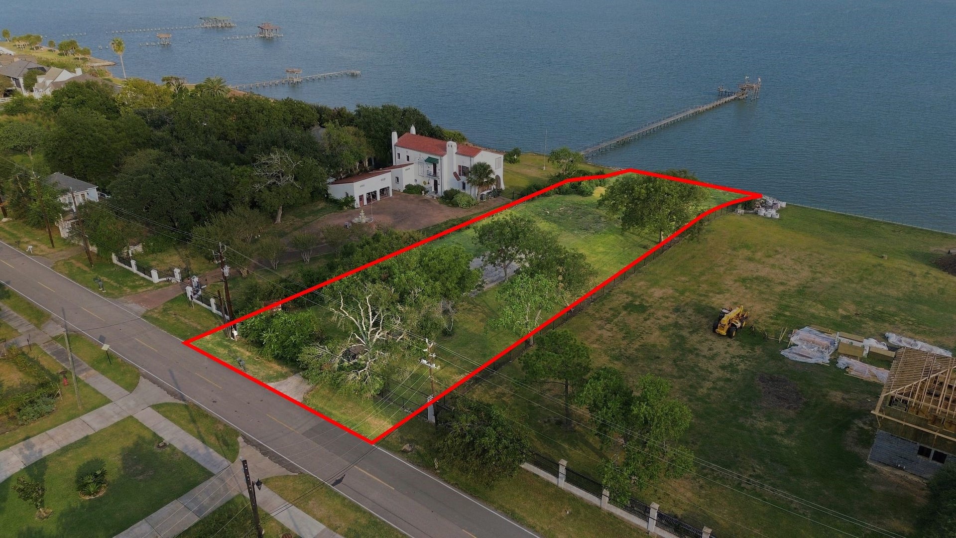 503 Bayridge Road, La Porte, TX 77571 503 Bayridge Road, La Porte, TX 77571