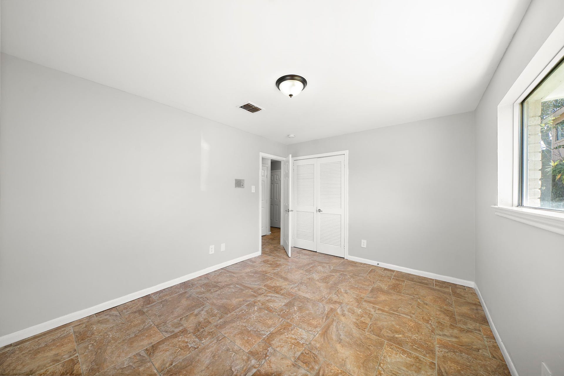 7710 Antoine Drive, Houston, TX 77088 7710 Antoine Drive, Houston, TX 77088