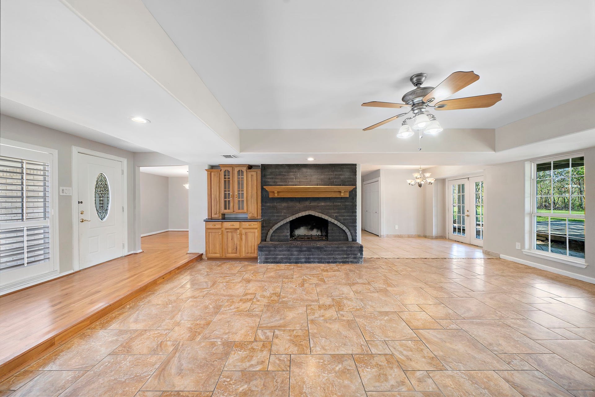 7710 Antoine Drive, Houston, TX 77088 7710 Antoine Drive, Houston, TX 77088