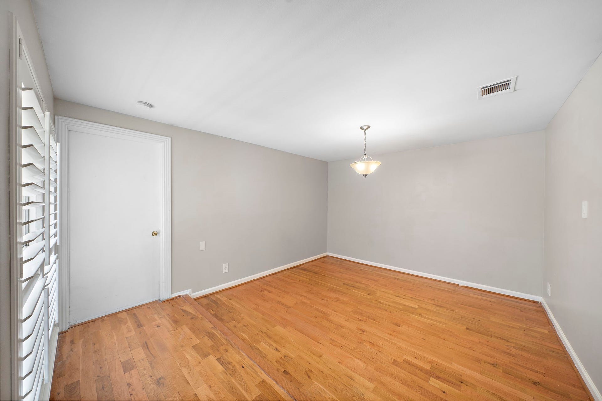 7710 Antoine Drive, Houston, TX 77088 Formal Dining room