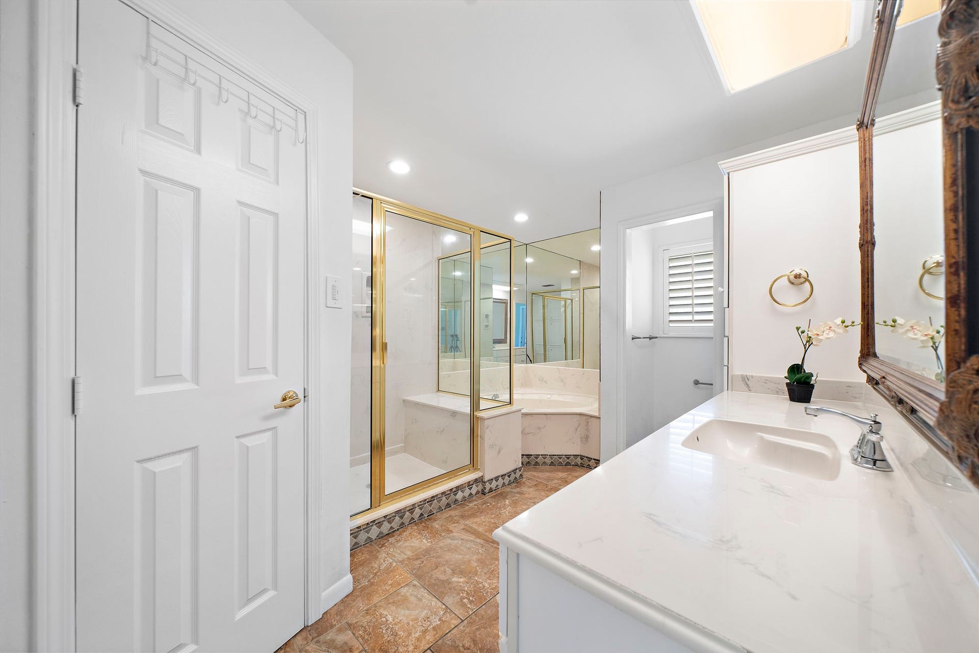 7710 Antoine Drive, Houston, TX 77088 7710 Antoine Drive, Houston, TX 77088