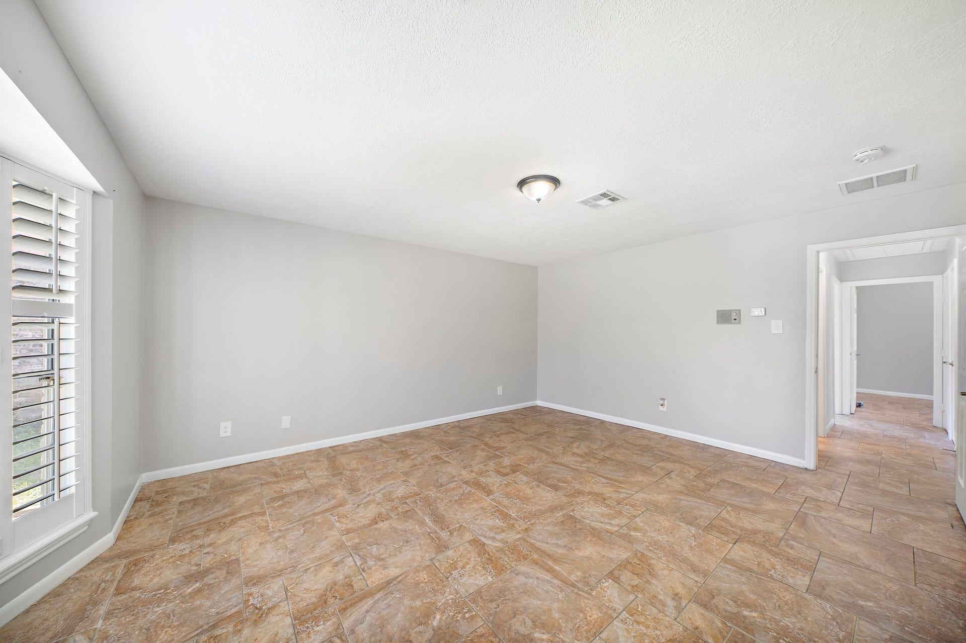 7710 Antoine Drive, Houston, TX 77088 Another view of primary bedroom