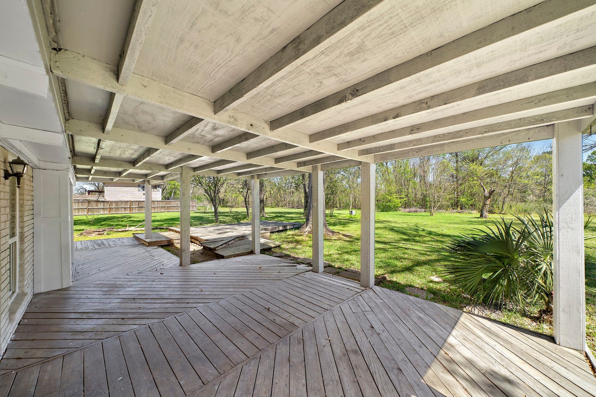 7710 Antoine Drive, Houston, TX 77088 7710 Antoine Drive, Houston, TX 77088