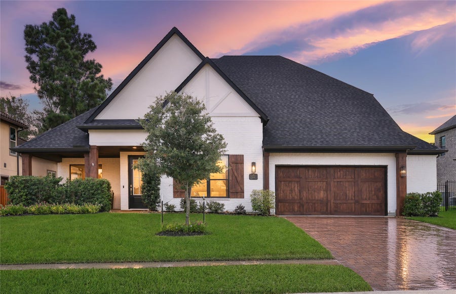 Property photo for 115 Oak Estates Drive, Conroe, TX