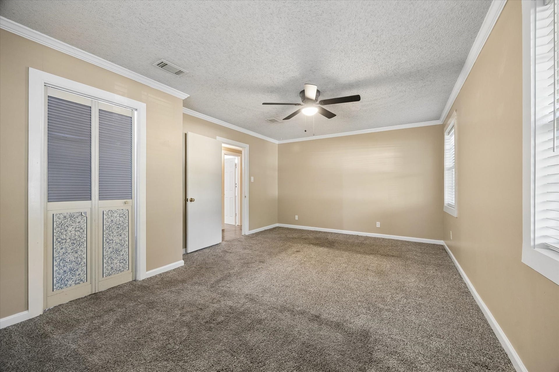 3114 George Street, Bacliff, TX 77518 3114 George Street, Bacliff, TX 77518