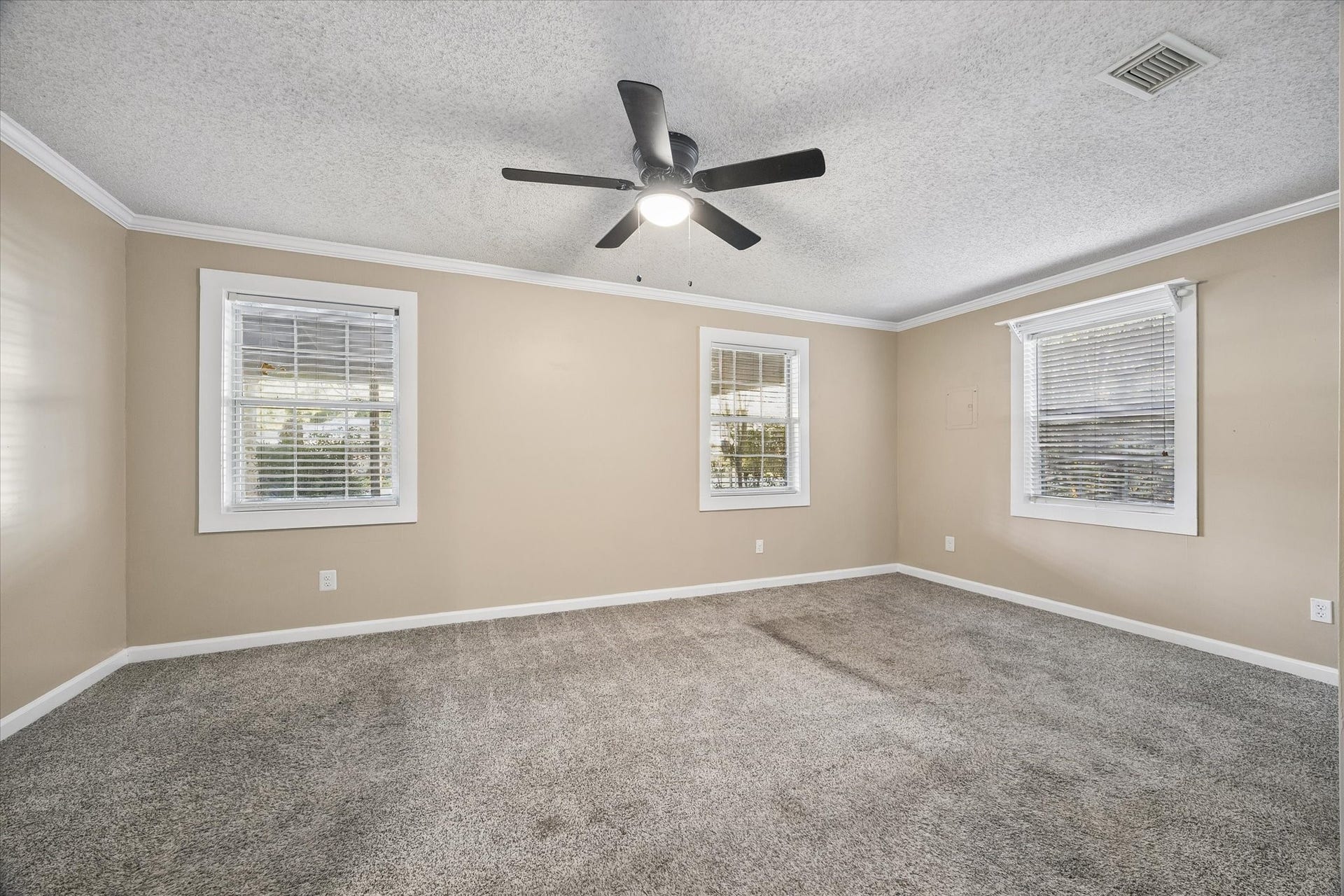 3114 George Street, Bacliff, TX 77518 3114 George Street, Bacliff, TX 77518