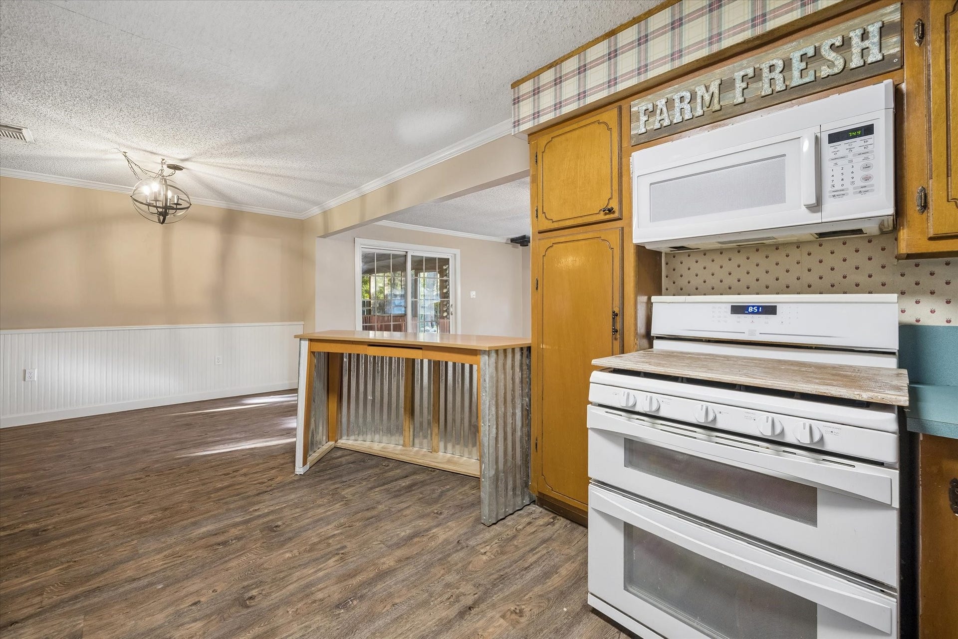 3114 George Street, Bacliff, TX 77518 3114 George Street, Bacliff, TX 77518
