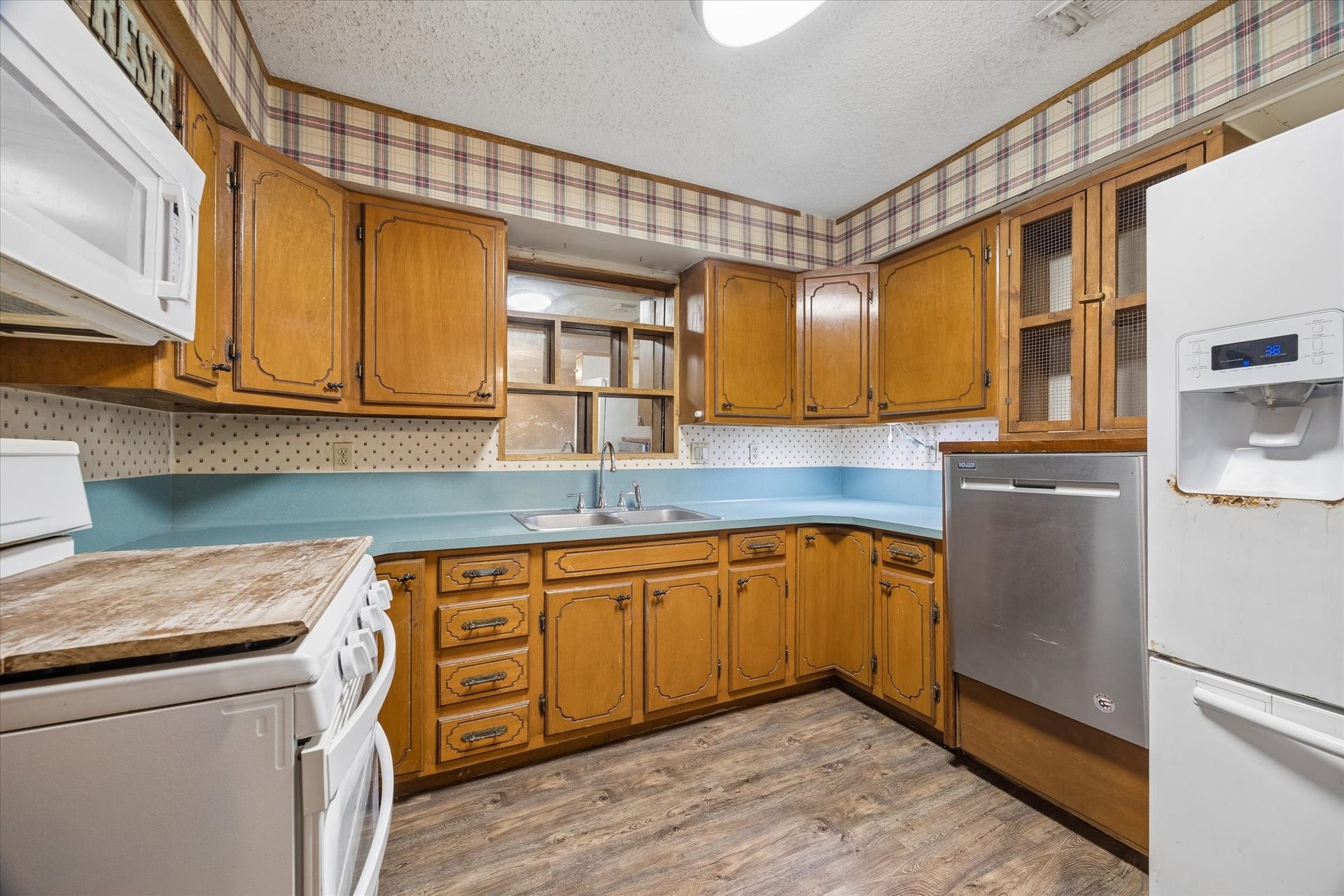 3114 George Street, Bacliff, TX 77518 3114 George Street, Bacliff, TX 77518