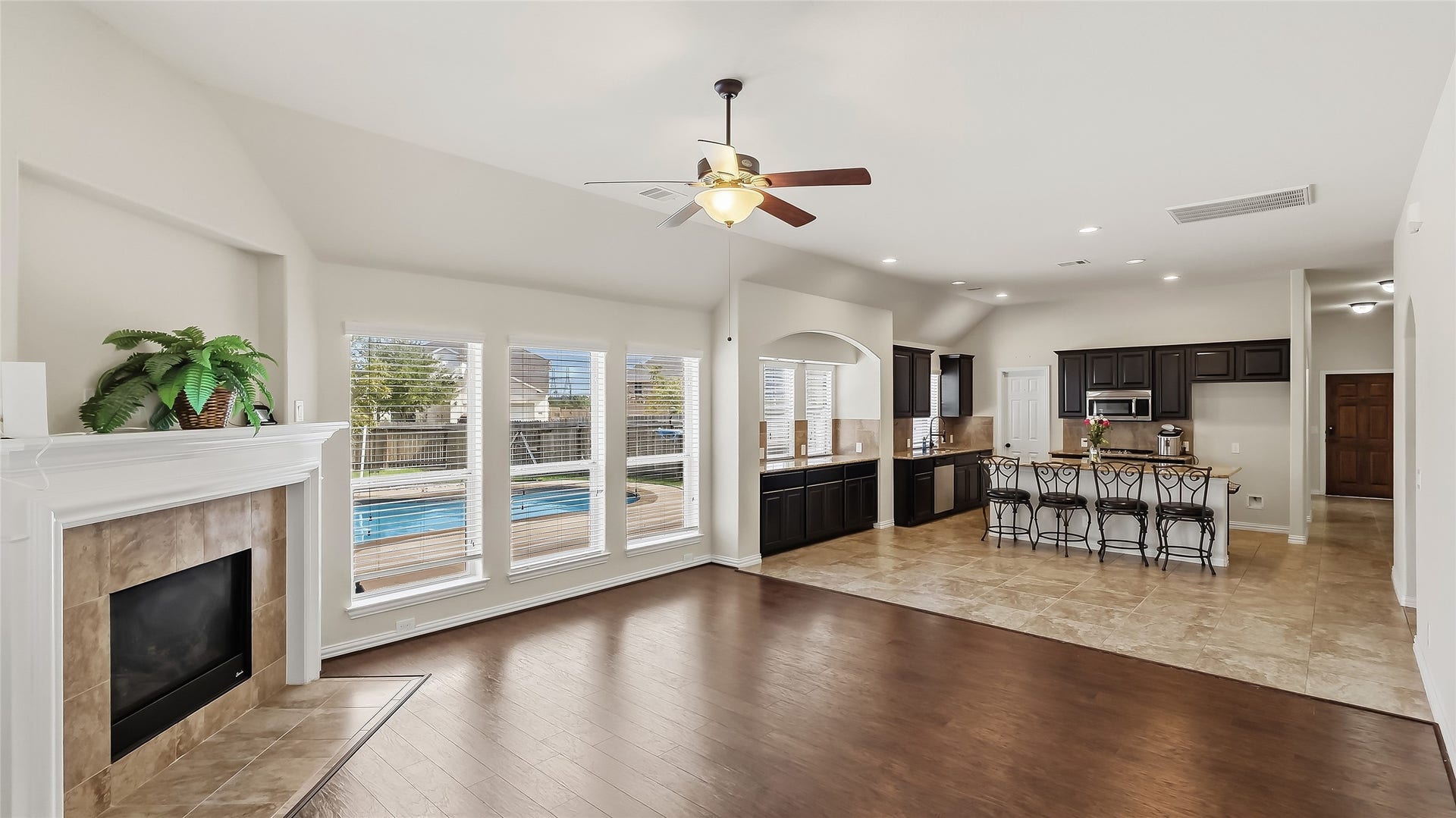 5622 Jay Thrush Drive, Richmond, TX 77407 5622 Jay Thrush Drive, Richmond, TX 77407