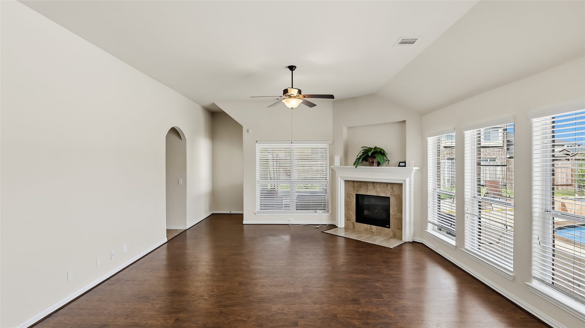 5622 Jay Thrush Drive, Richmond, TX 77407 5622 Jay Thrush Drive, Richmond, TX 77407