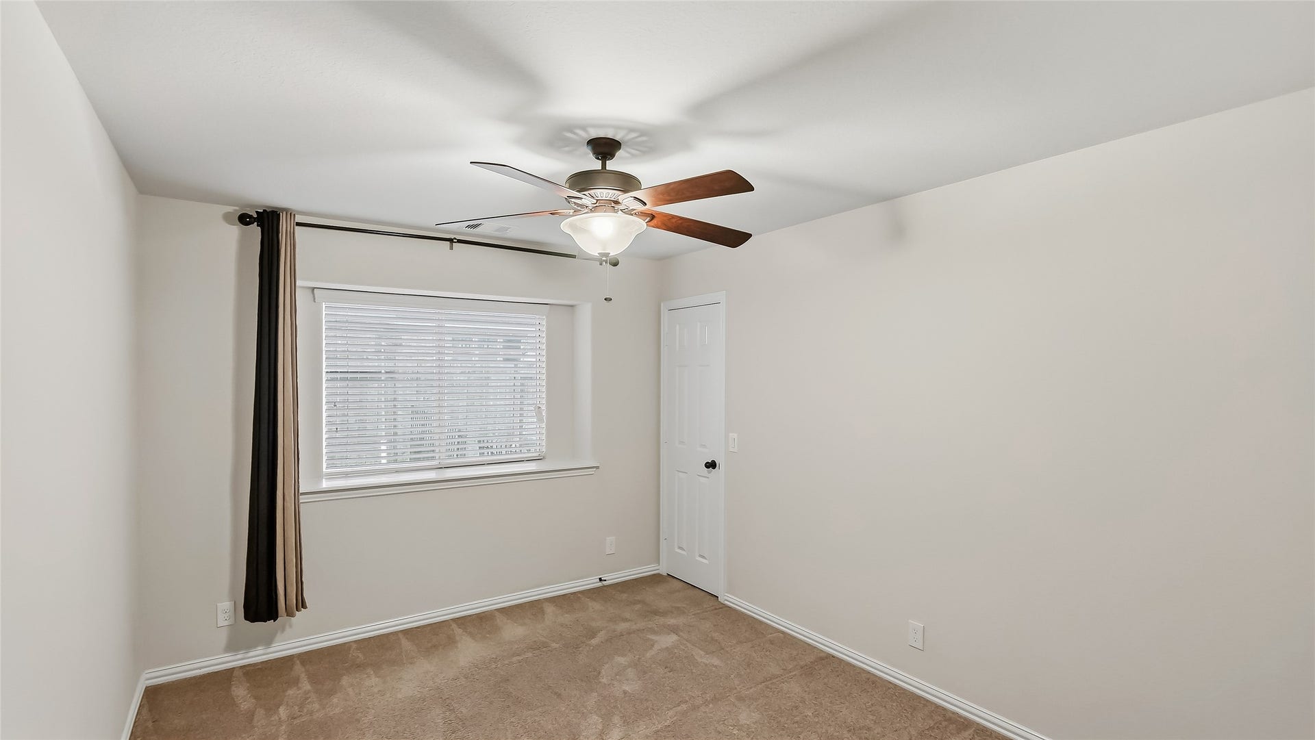 5622 Jay Thrush Drive, Richmond, TX 77407 5622 Jay Thrush Drive, Richmond, TX 77407