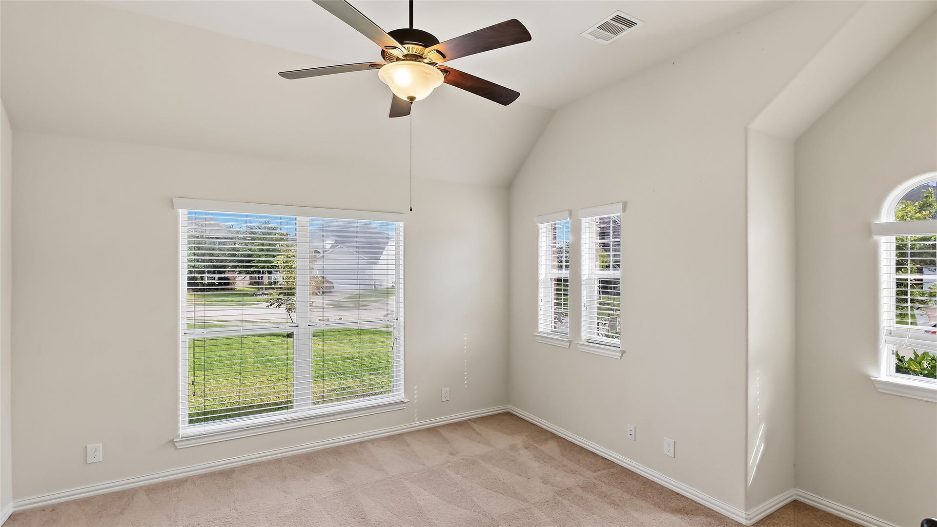 5622 Jay Thrush Drive, Richmond, TX 77407 5622 Jay Thrush Drive, Richmond, TX 77407