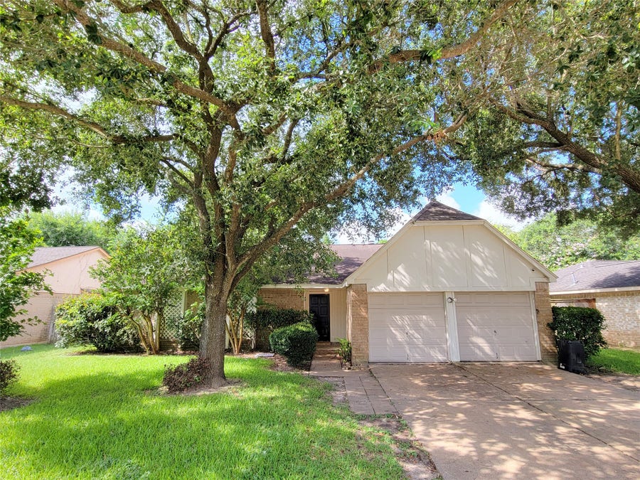 Property photo for 19407 Spanish Needle Drive, Houston, TX