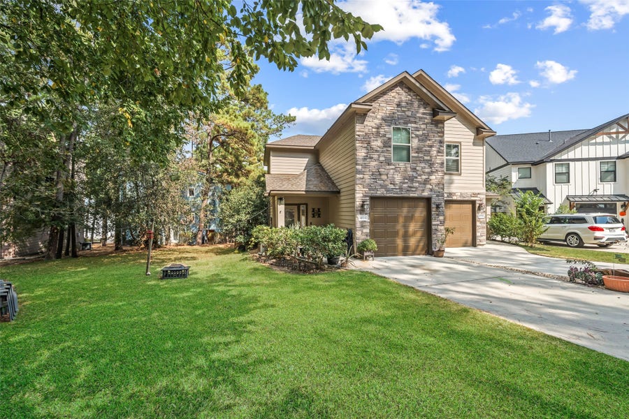 Property photo for 1413 E April Villas, Montgomery, TX