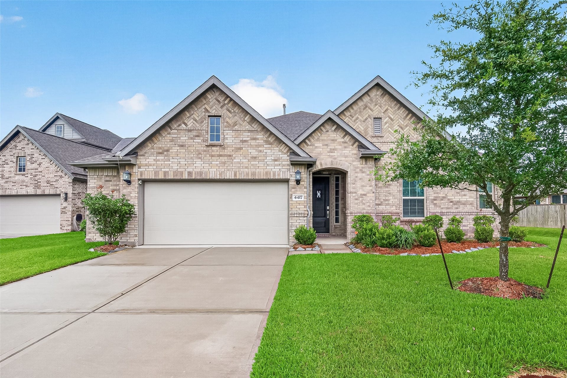 4417 Camden Lake Lane, Rosharon, TX 77583 4417 Camden Lake Lane, Rosharon, TX 77583