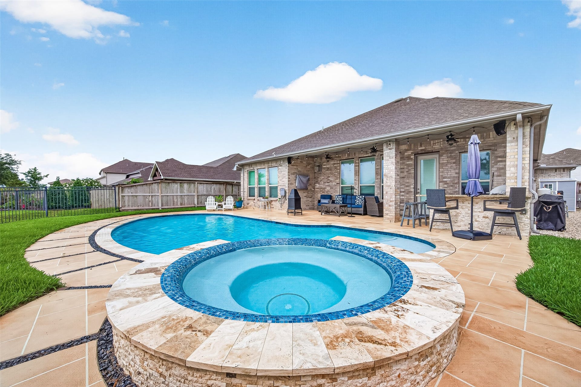 4417 Camden Lake Lane, Rosharon, TX 77583 4417 Camden Lake Lane, Rosharon, TX 77583