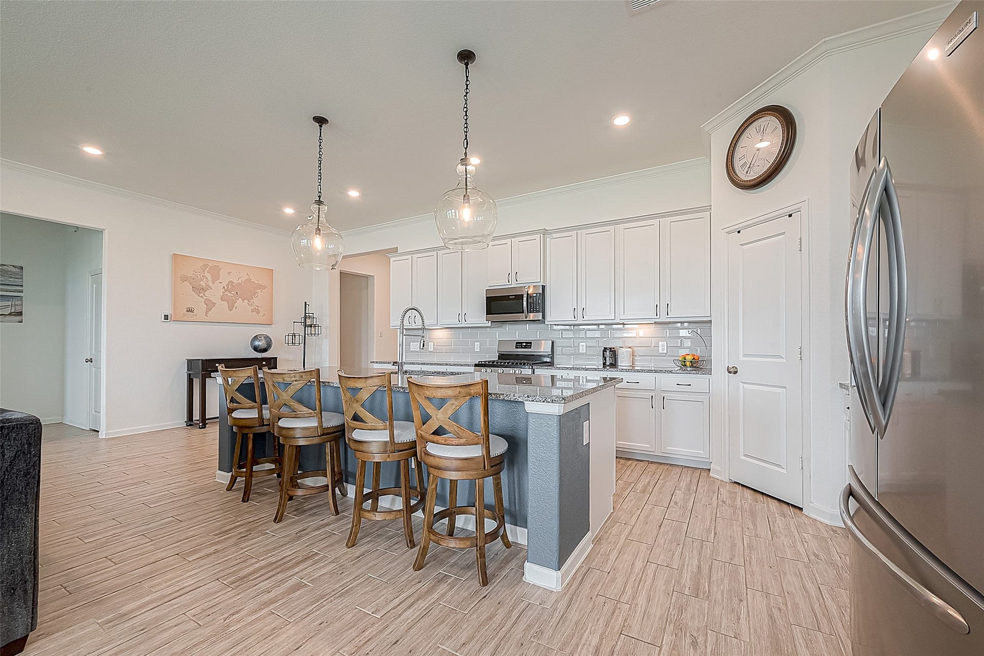 4417 Camden Lake Lane, Rosharon, TX 77583 4417 Camden Lake Lane, Rosharon, TX 77583