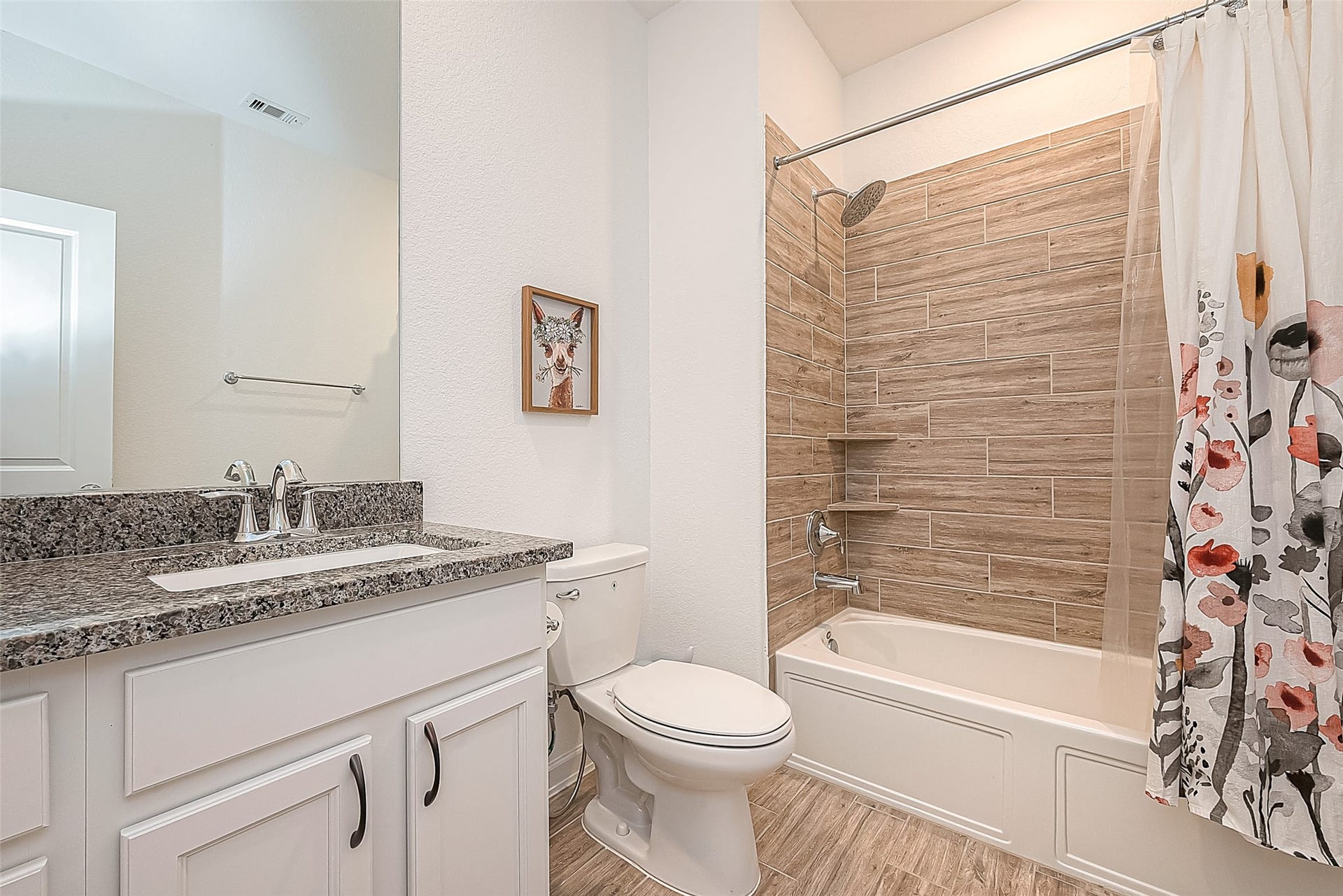 4417 Camden Lake Lane, Rosharon, TX 77583 4417 Camden Lake Lane, Rosharon, TX 77583
