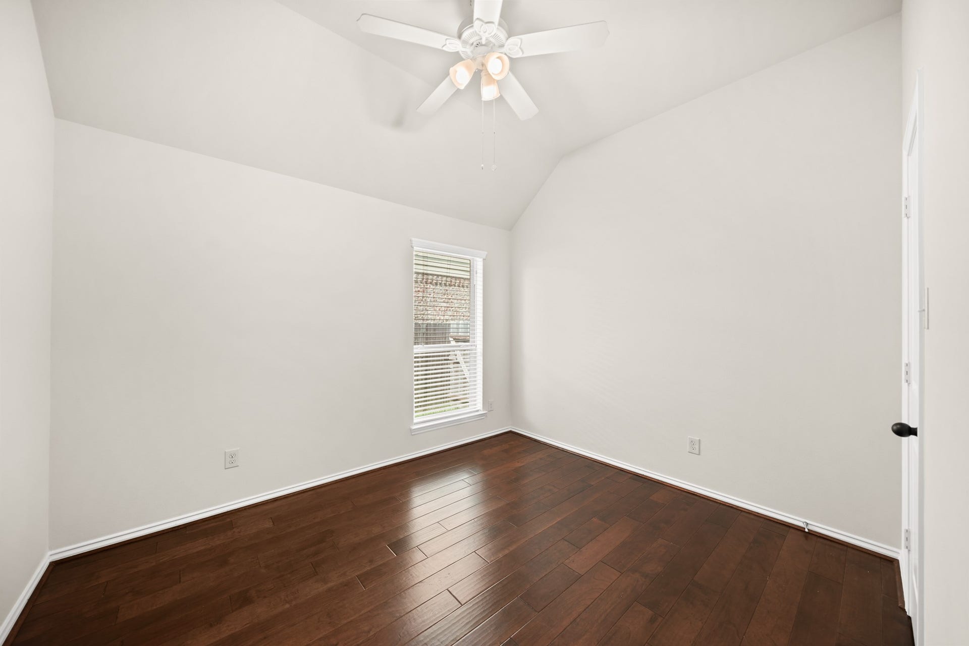 2634 Night Song Drive, Pearland, TX 77584 Bedroom #3