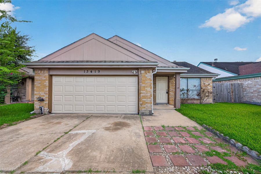 Property photo for 13419 Laurel River Drive, Houston, TX