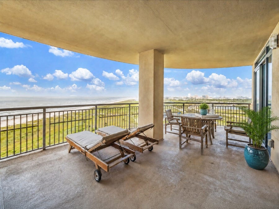 Property photo for 801 E Beach Drive, #TW1010, Galveston, TX