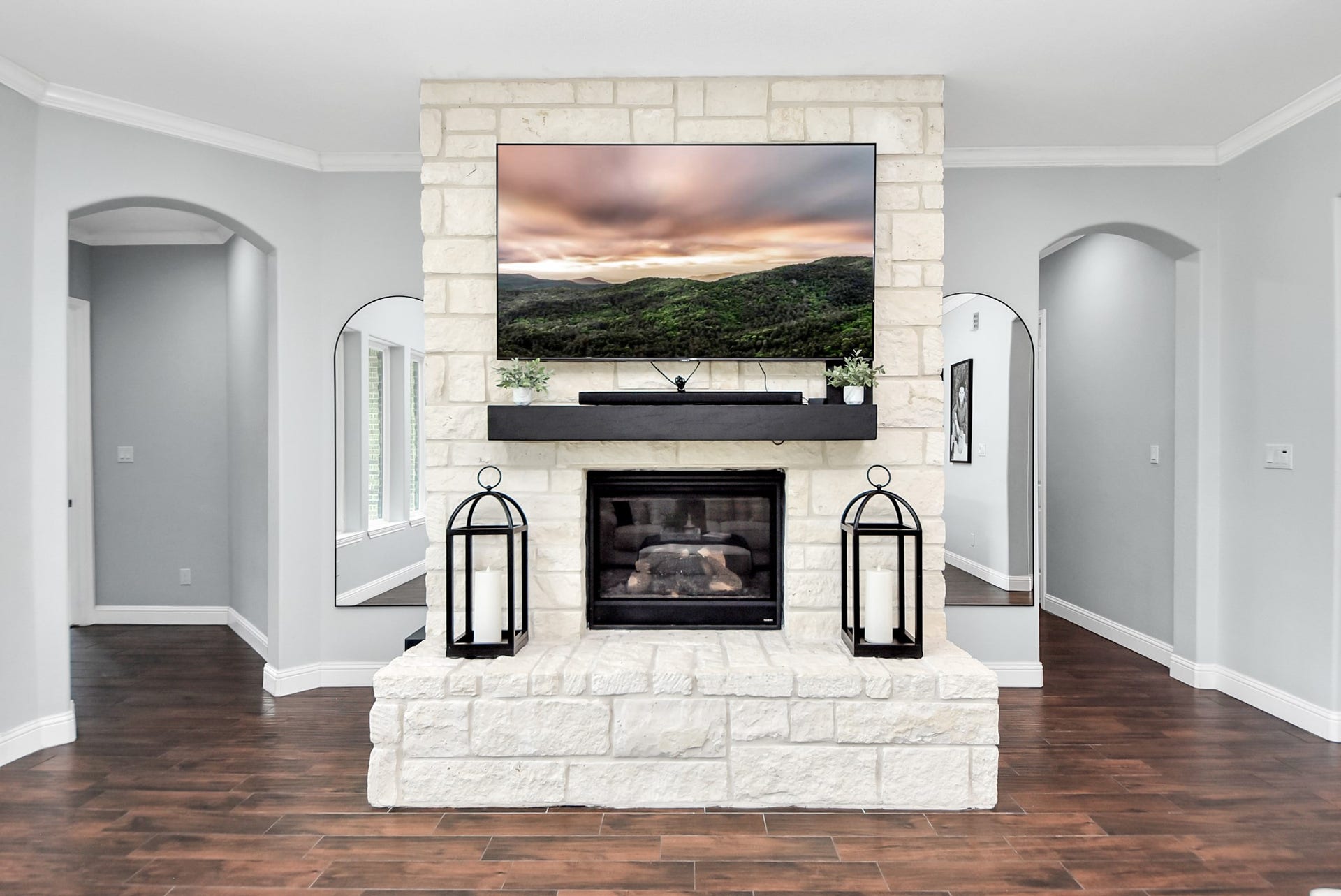 COZY FIREPLACE