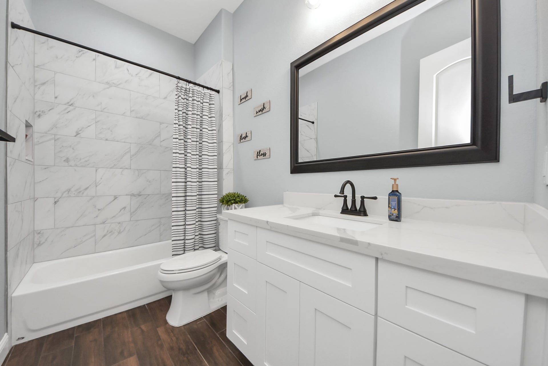 BATHROOM 3