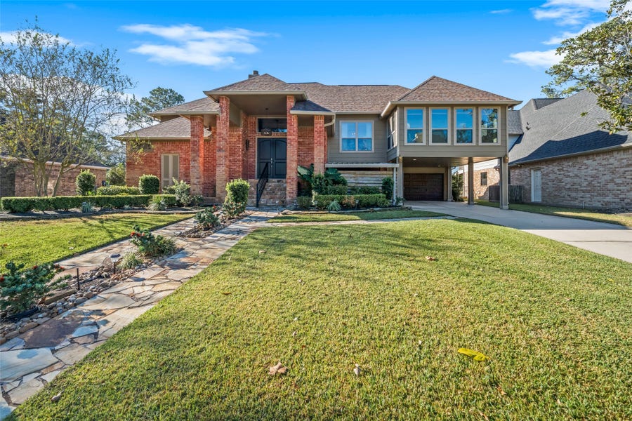 Property photo for 8314 Atascocita Lake Way, Humble, TX