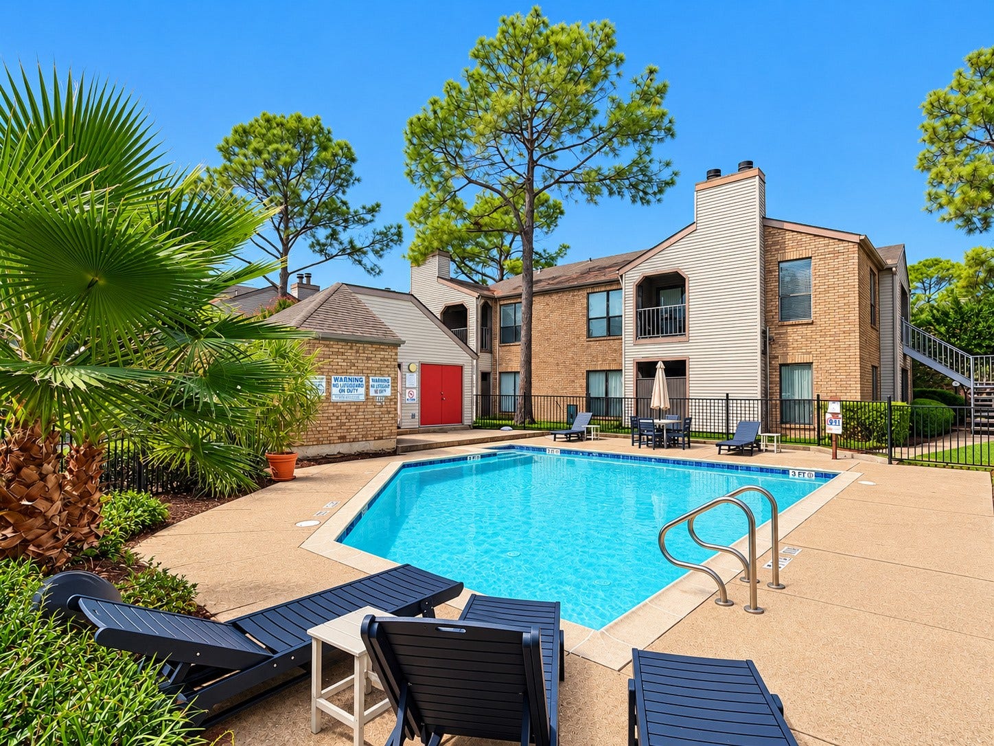 2025 Augusta Drive, #203, Houston, TX 77057 Community Pool Area