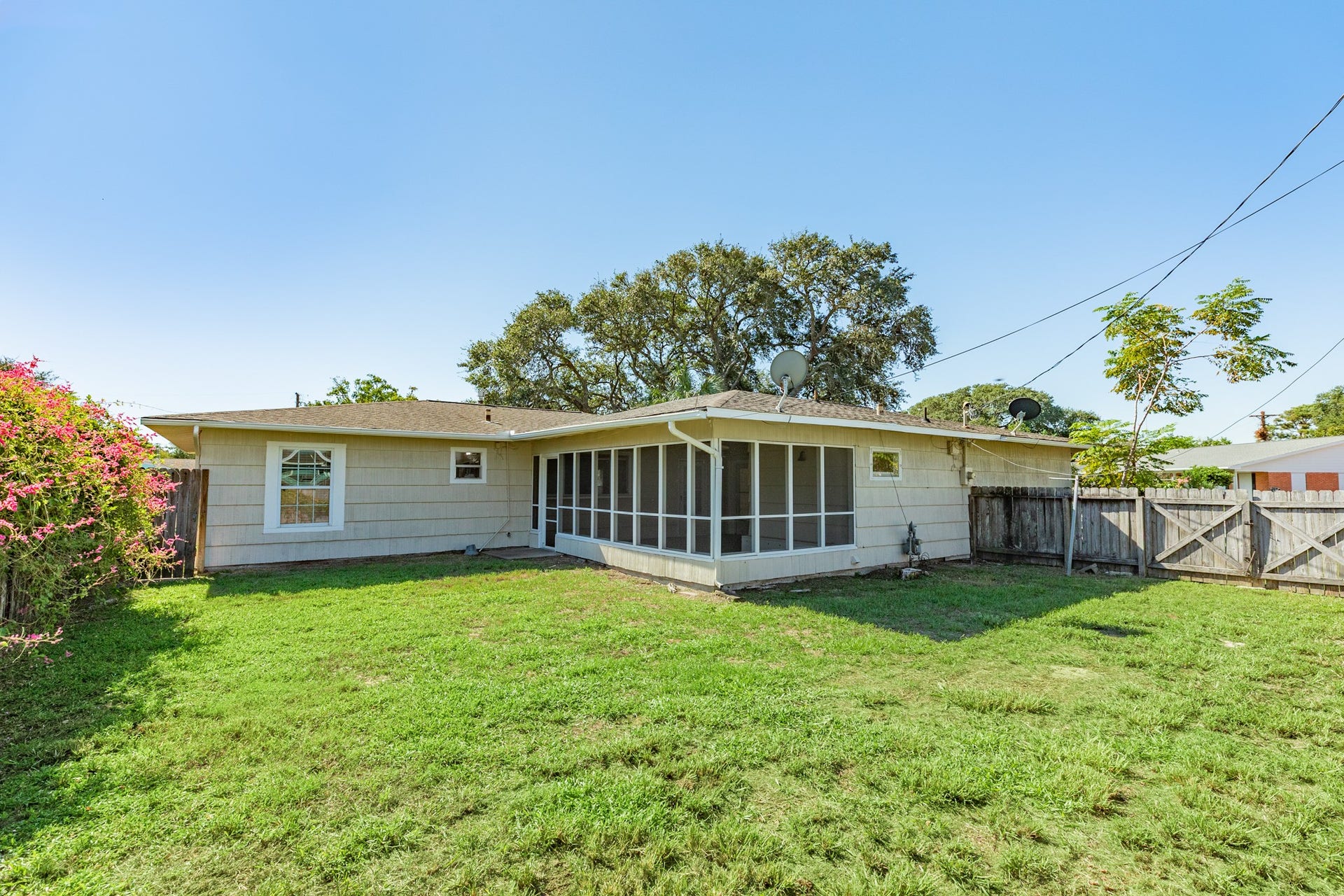 118 Tarpon Avenue, Galveston, TX 77550 118 Tarpon Avenue, Galveston, TX 77550