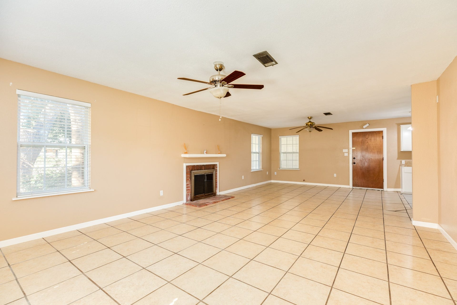 118 Tarpon Avenue, Galveston, TX 77550 118 Tarpon Avenue, Galveston, TX 77550