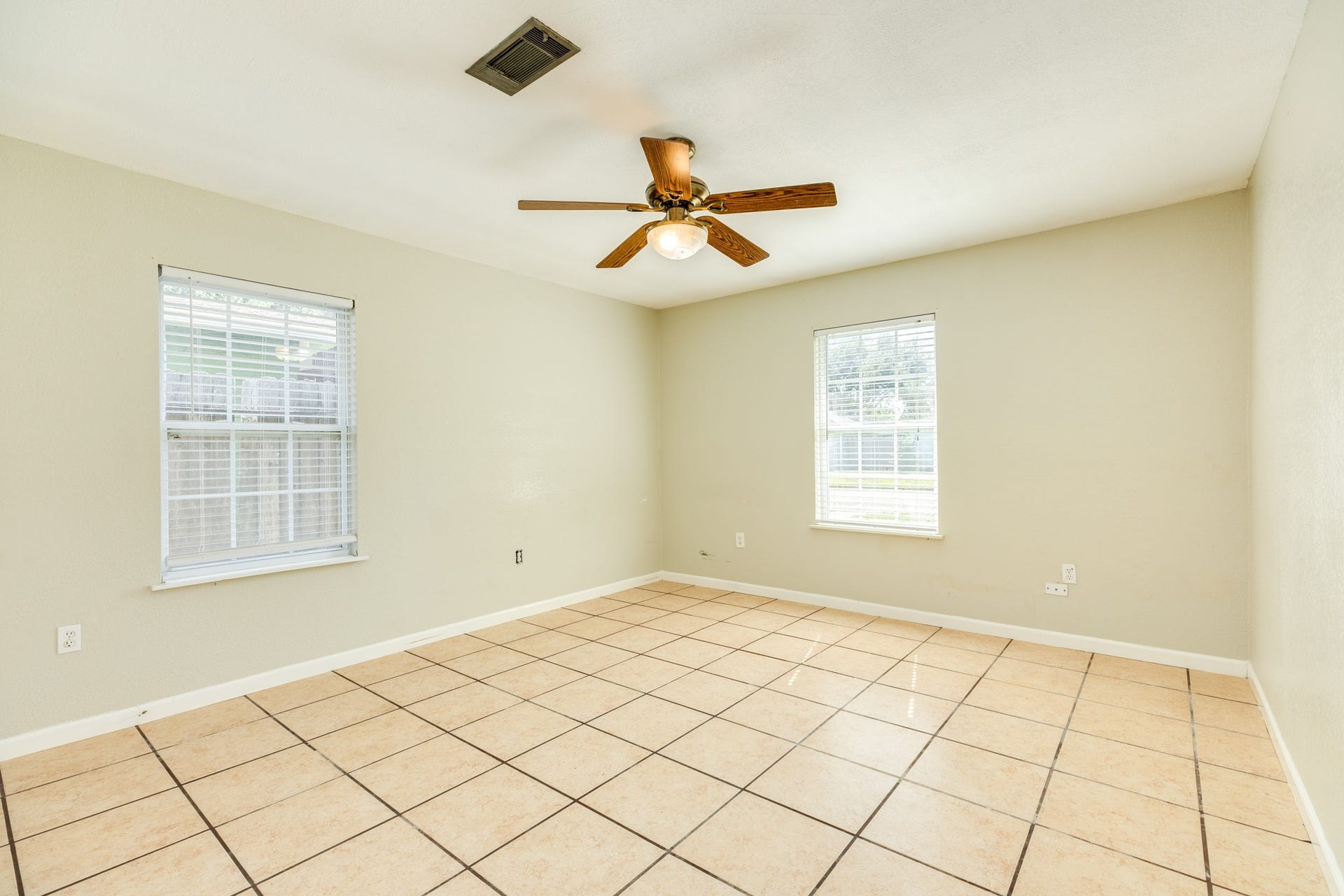 118 Tarpon Avenue, Galveston, TX 77550 118 Tarpon Avenue, Galveston, TX 77550