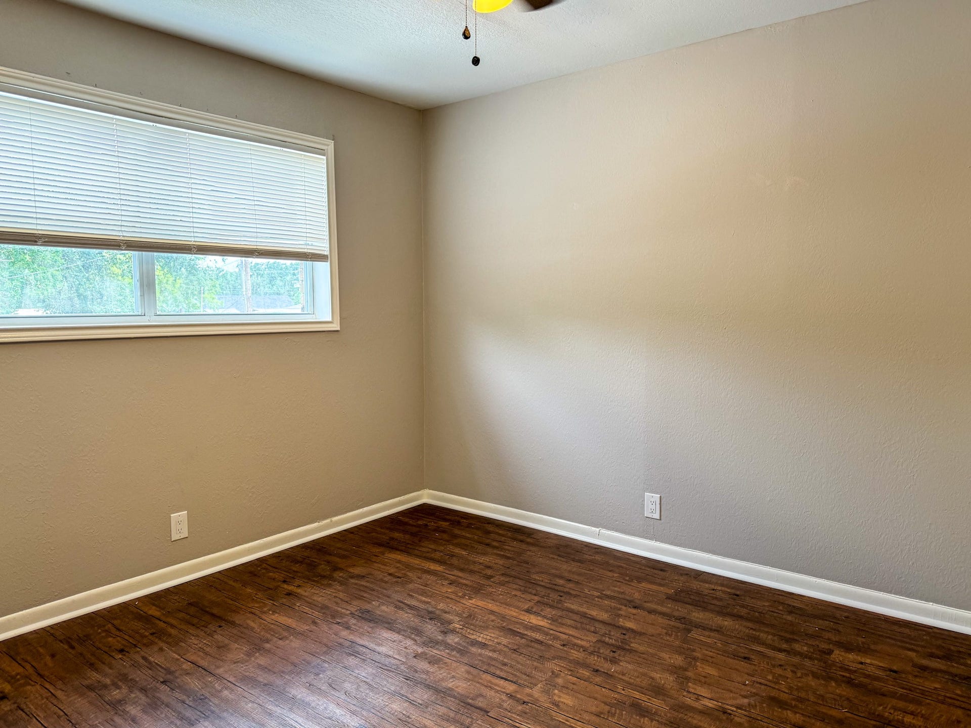 2102 5th Avenue N, #8, Texas City, TX 77590 Bedroom 1