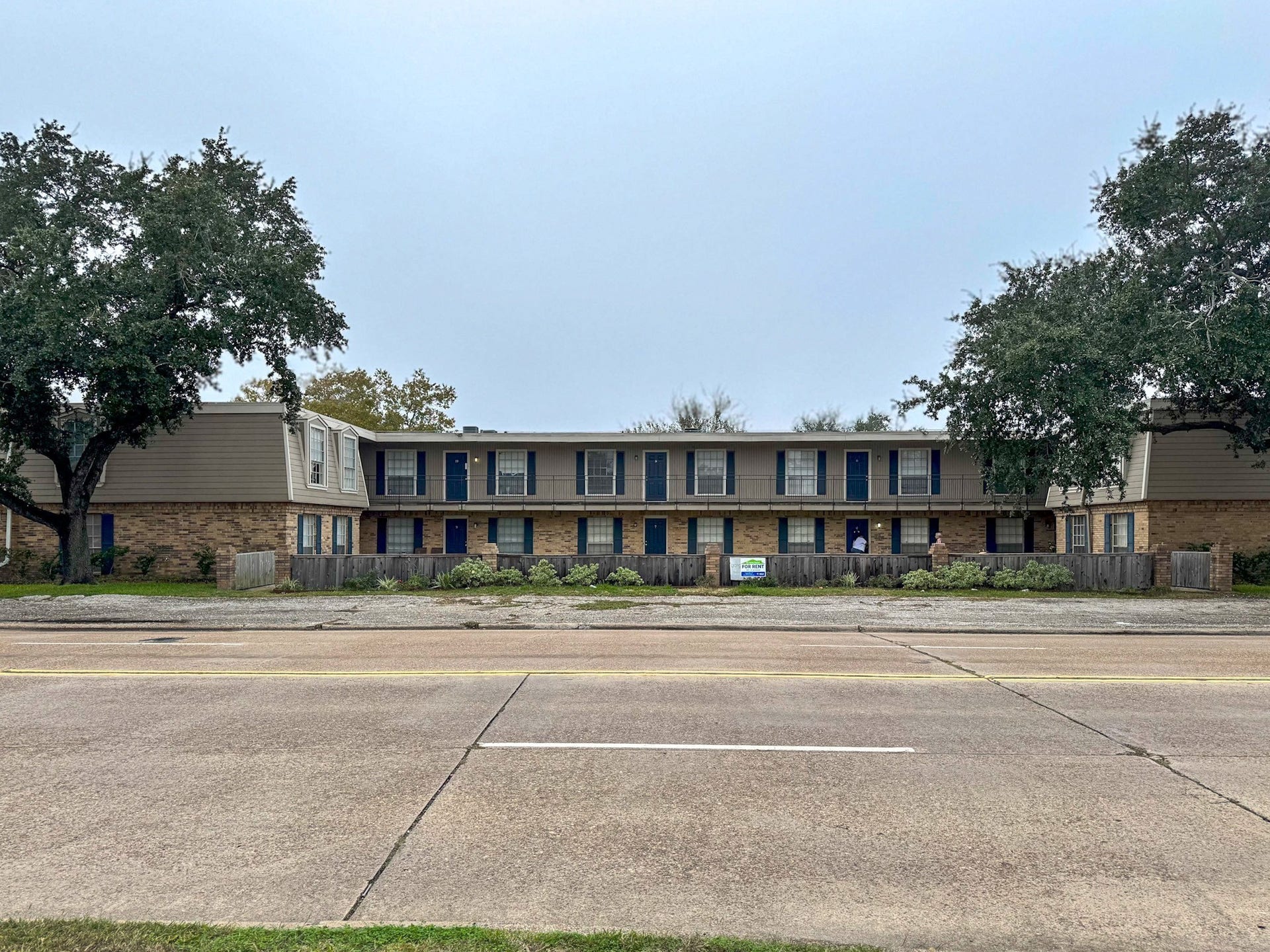 2102 5th Avenue N, #8, Texas City, TX 77590 2102 5th Avenue N, #8, Texas City, TX 77590