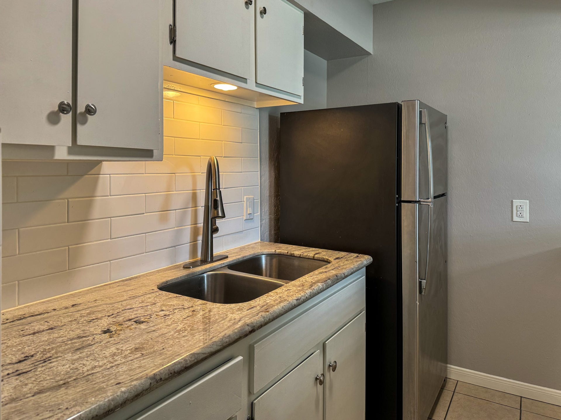 2102 5th Avenue N, #8, Texas City, TX 77590 2102 5th Avenue N, #8, Texas City, TX 77590