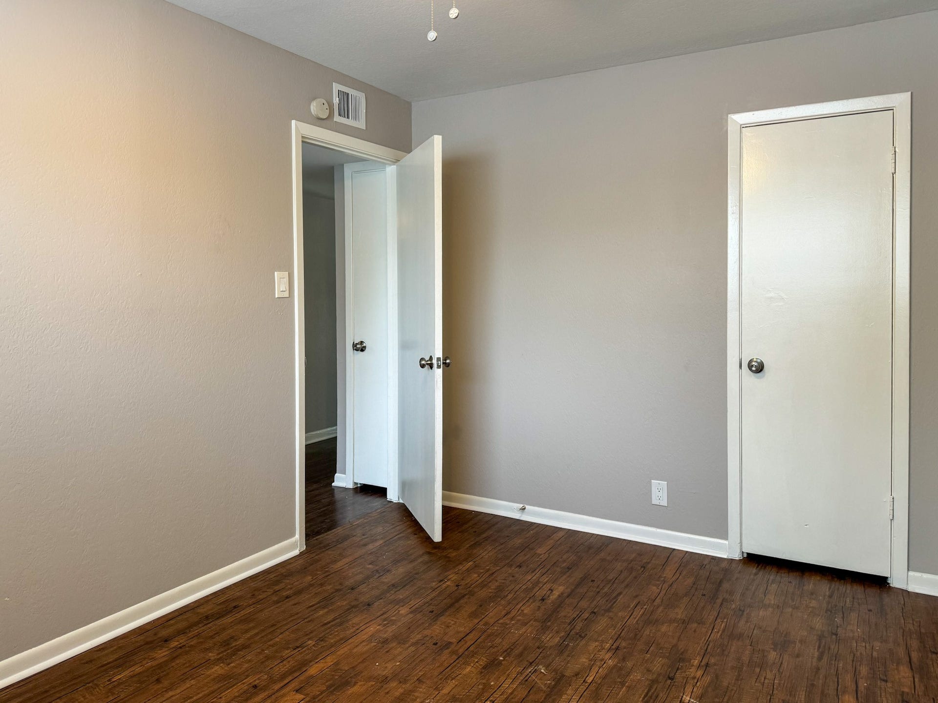 2102 5th Avenue N, #8, Texas City, TX 77590 Bedroom 2
