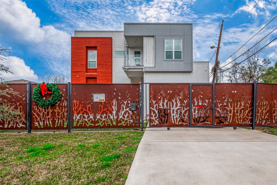 Property photo for 5722 Cullen Boulevard, #A, Houston, TX