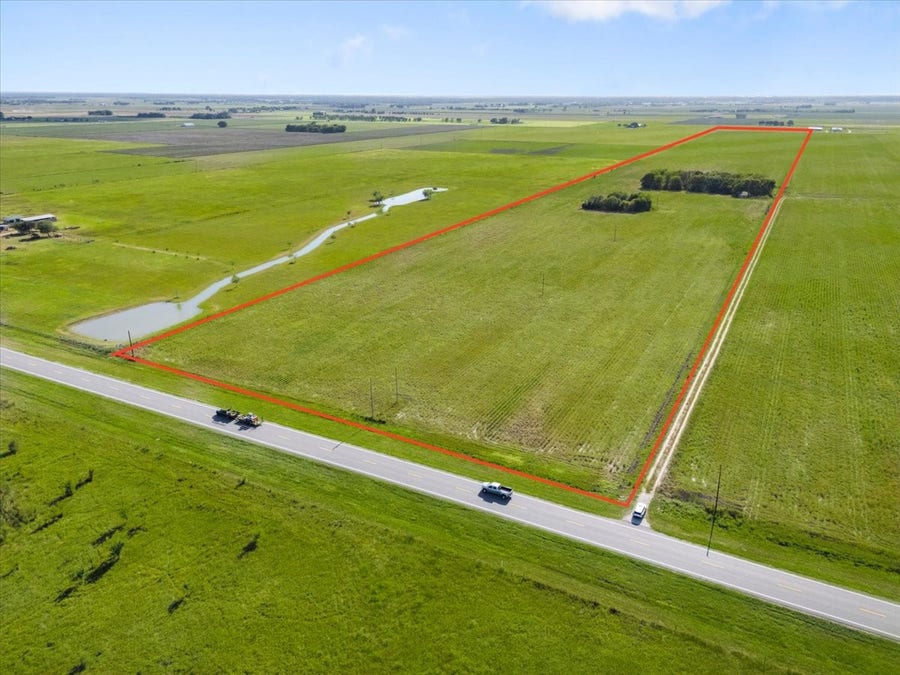 Property photo for 16020 Fm 1489 Road, Wallis, TX