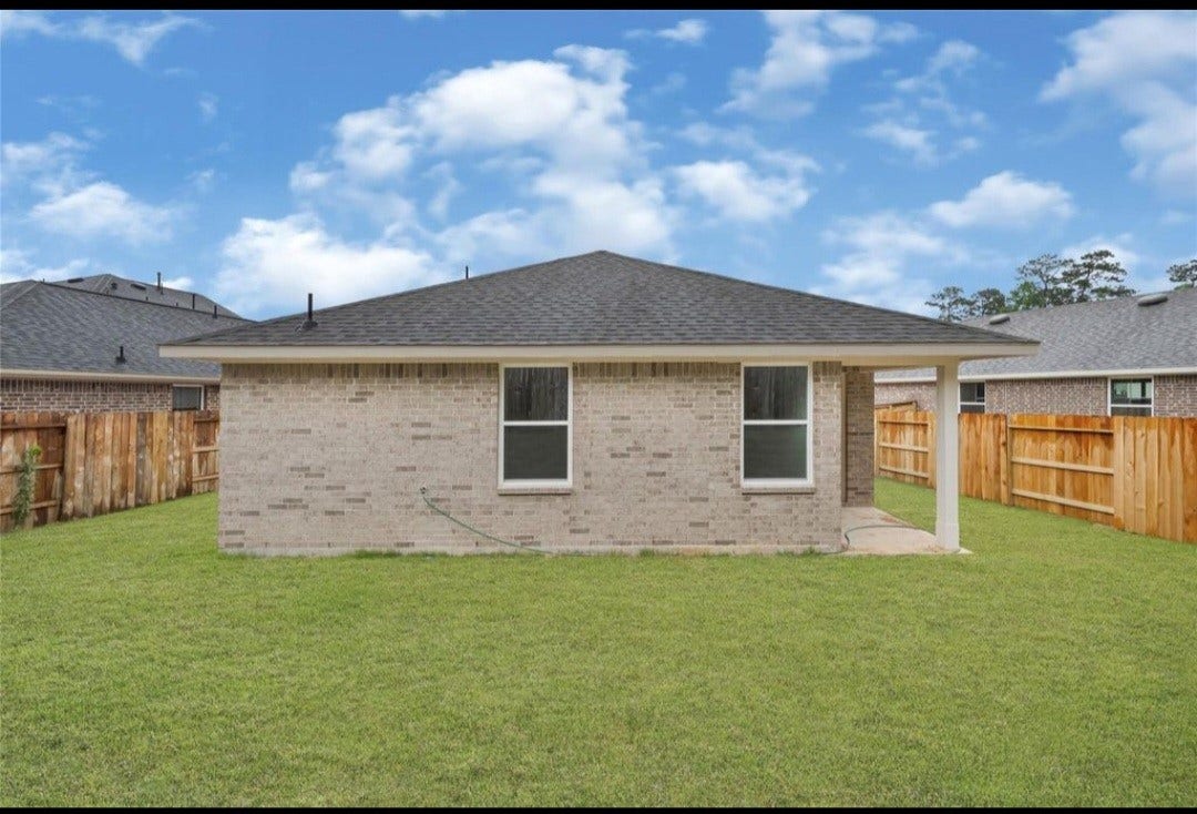 4321 W Bayou Maison, Dickinson, TX 77539 4321 W Bayou Maison, Dickinson, TX 77539