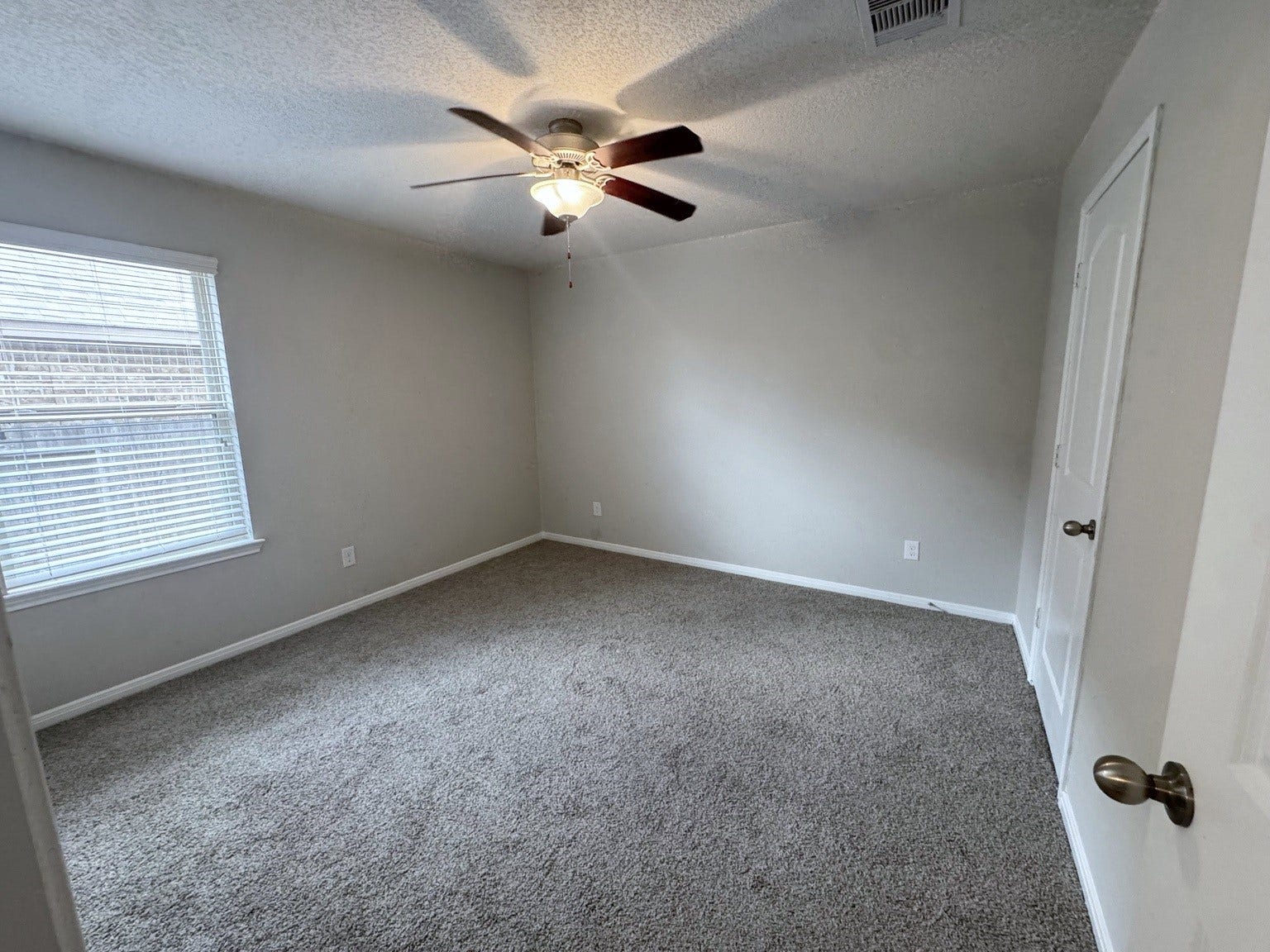 14230 Rainier Peak Crossing, Conroe, TX 77384 Bedroom 1