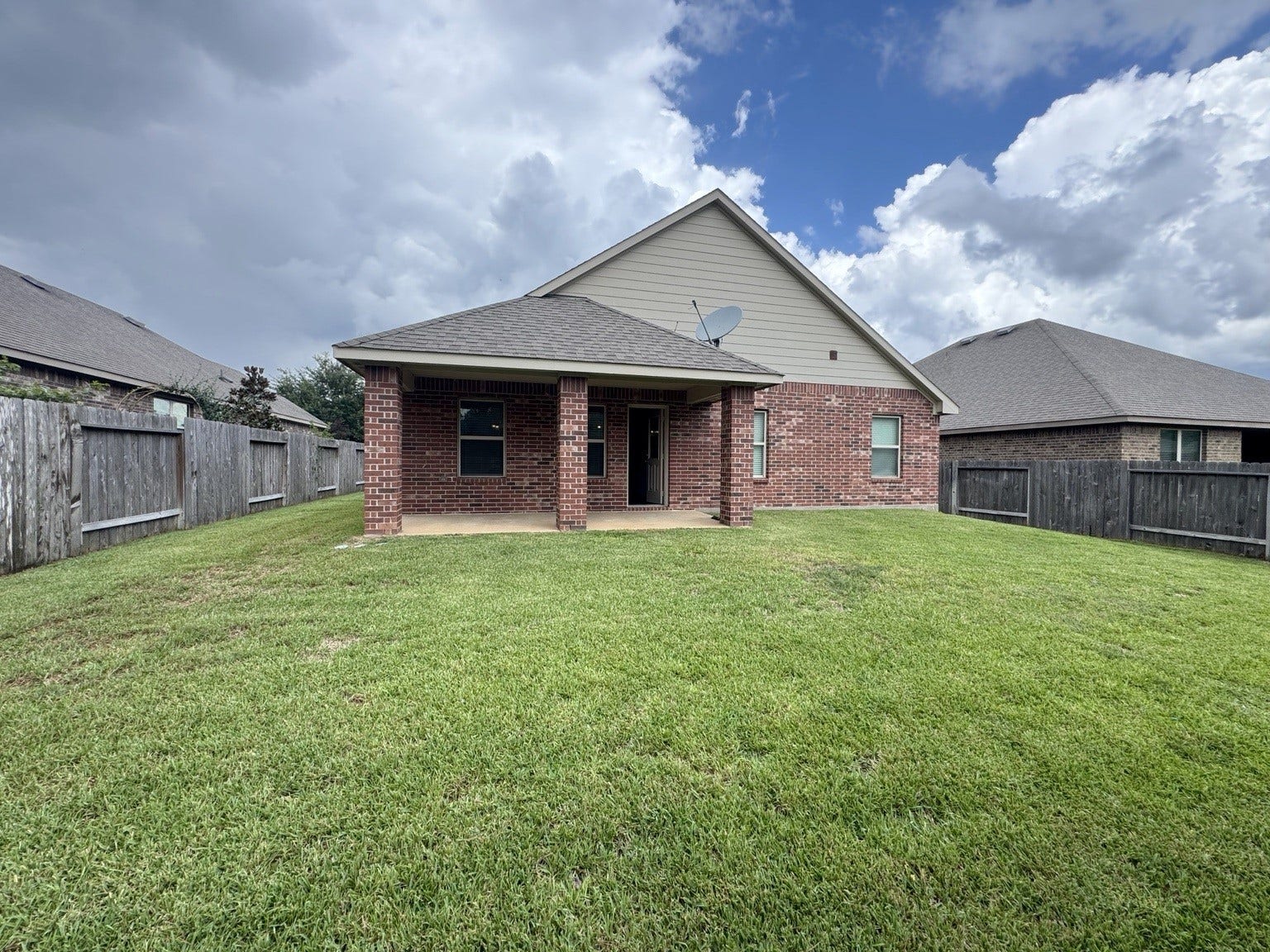 14230 Rainier Peak Crossing, Conroe, TX 77384 14230 Rainier Peak Crossing, Conroe, TX 77384