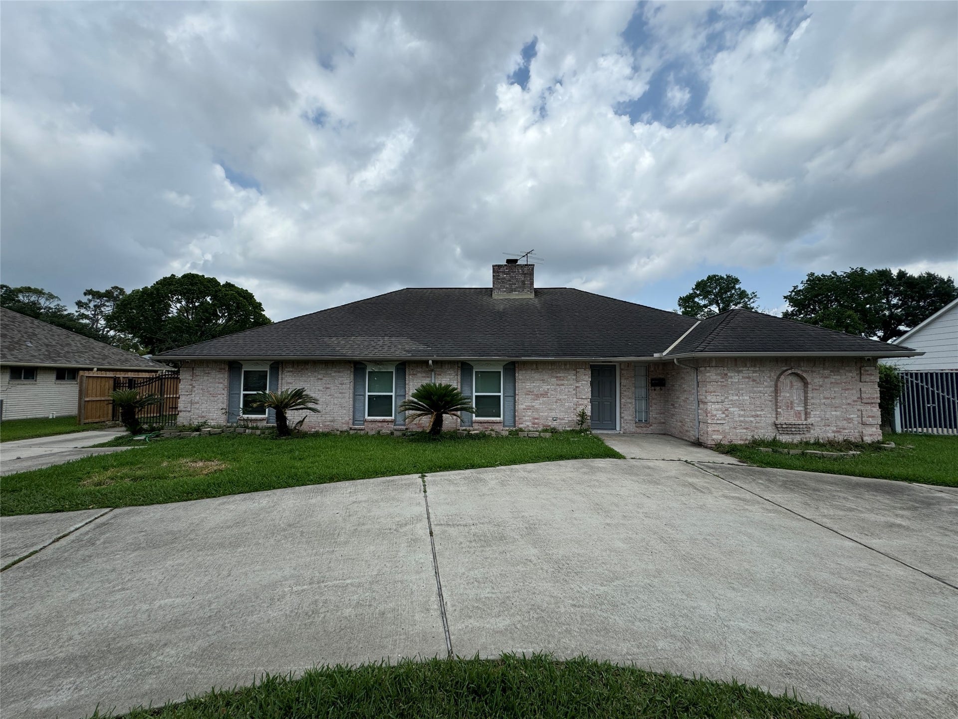 7910 Sands Point Drive, Houston, TX 77036 7910 Sands Point Drive, Houston, TX 77036