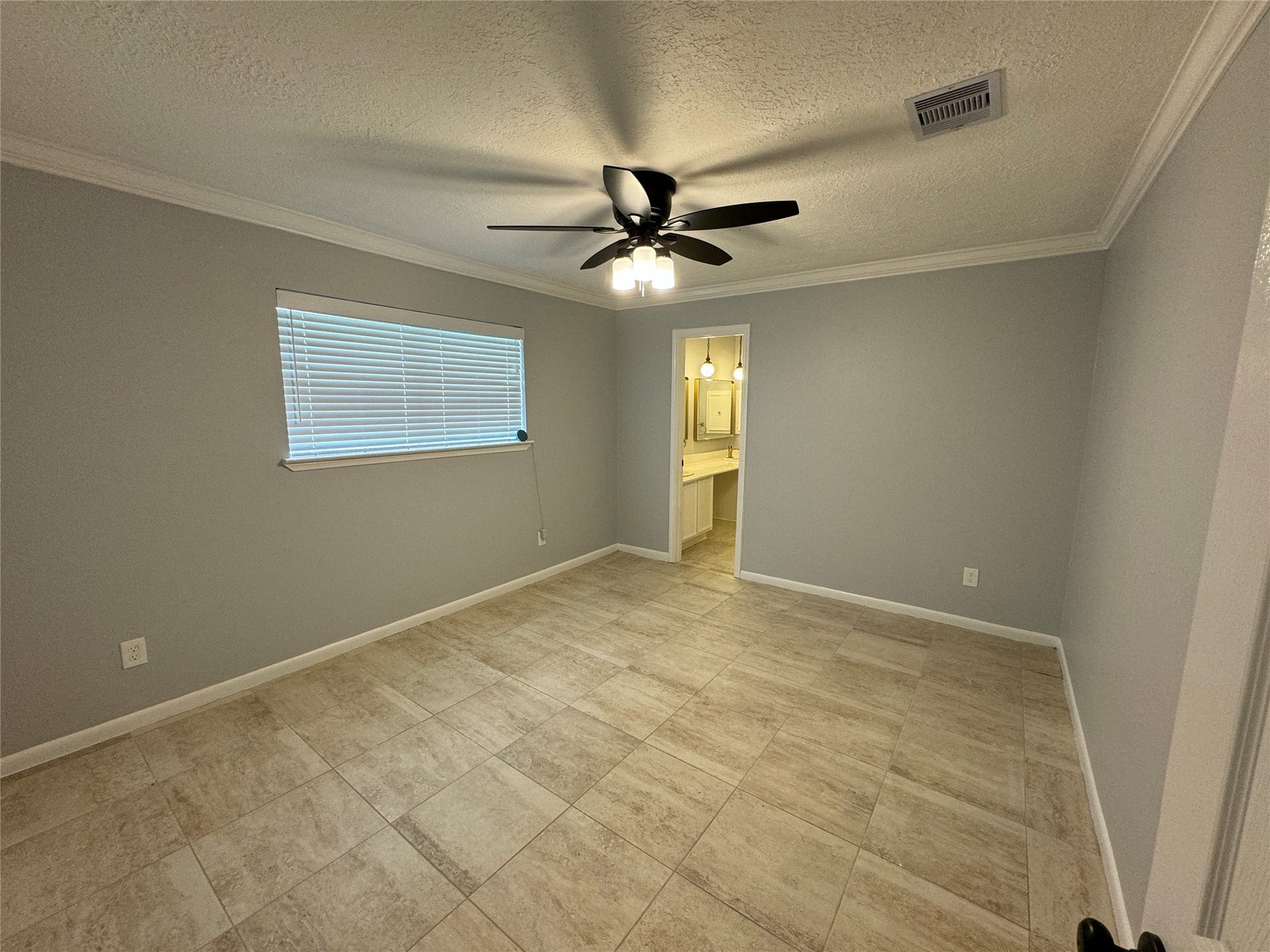 7910 Sands Point Drive, Houston, TX 77036 7910 Sands Point Drive, Houston, TX 77036