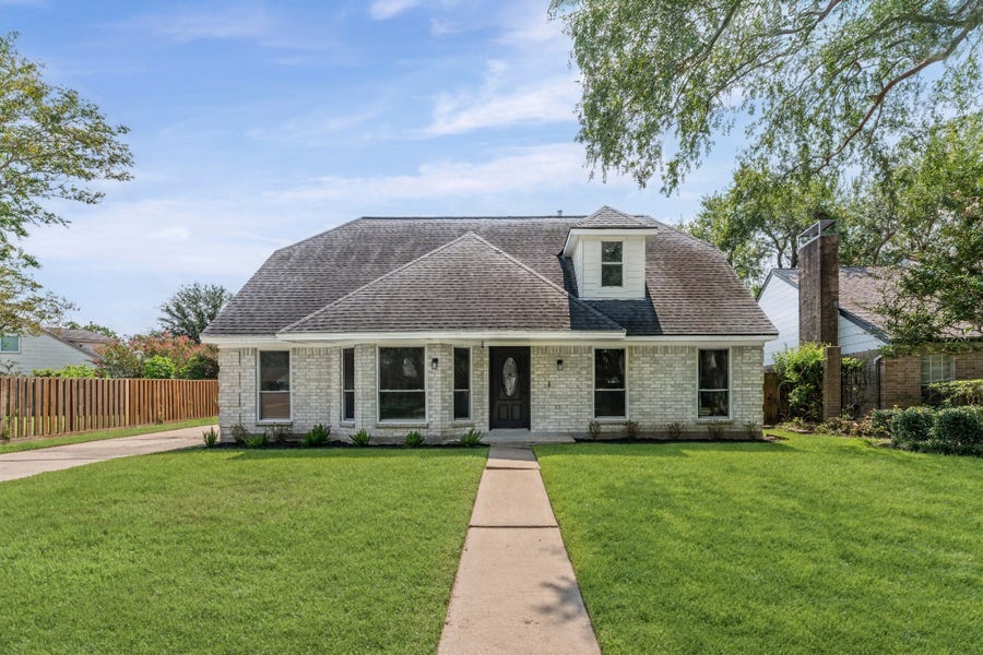 Property photo for 15439 Woodhorn Drive, Houston, TX