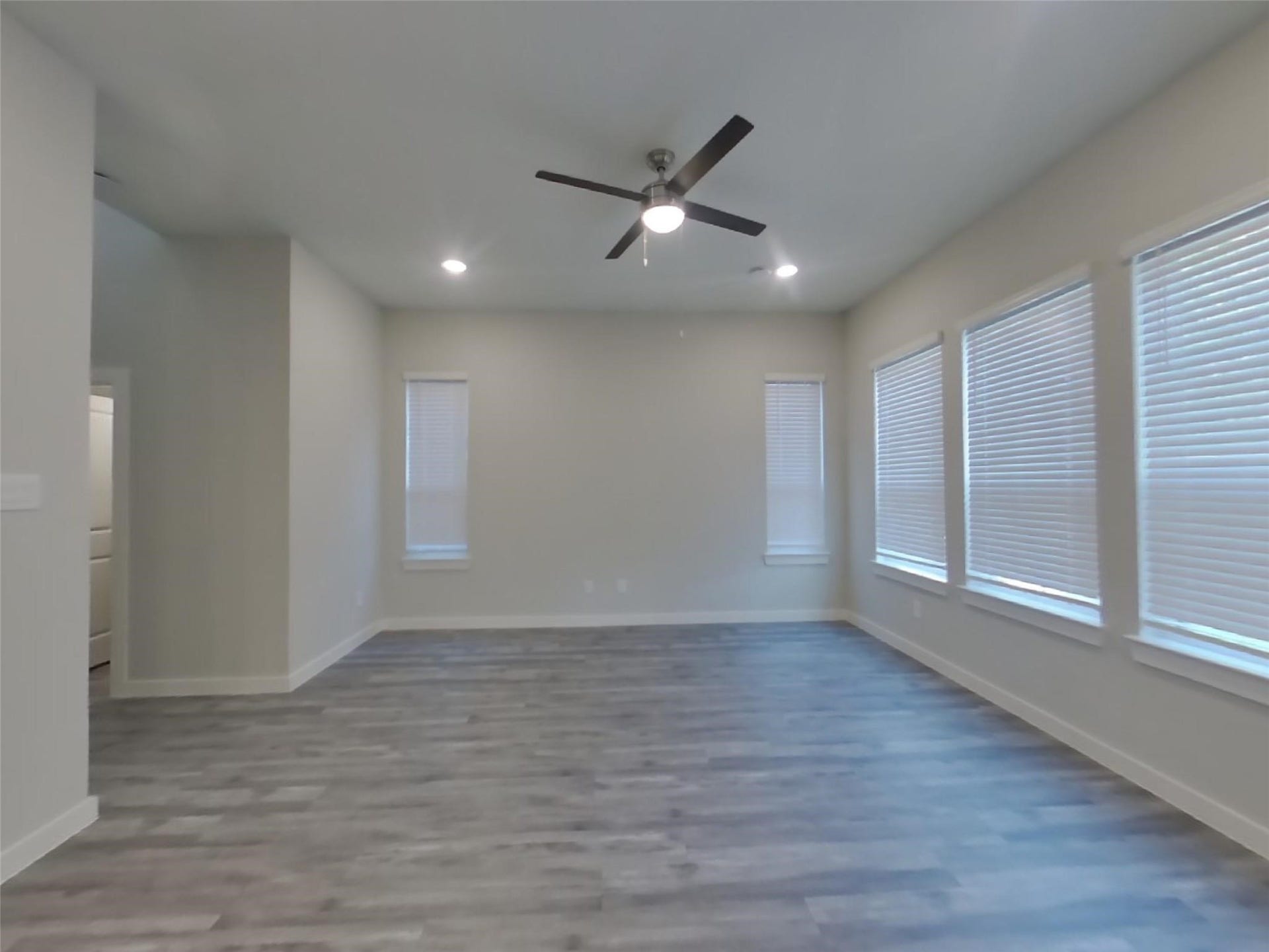 9835 Willow Creek Commerce Drive, #502, Tomball, TX 77375