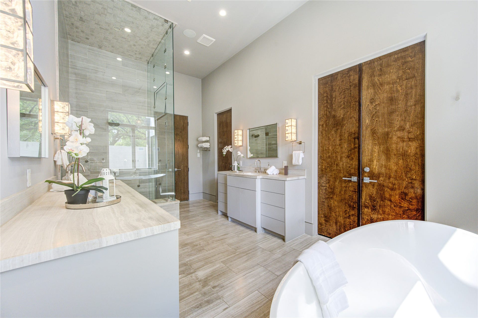 5202 Chesapeake Way, Houston, TX 77056 5202 Chesapeake Way, Houston, TX 77056