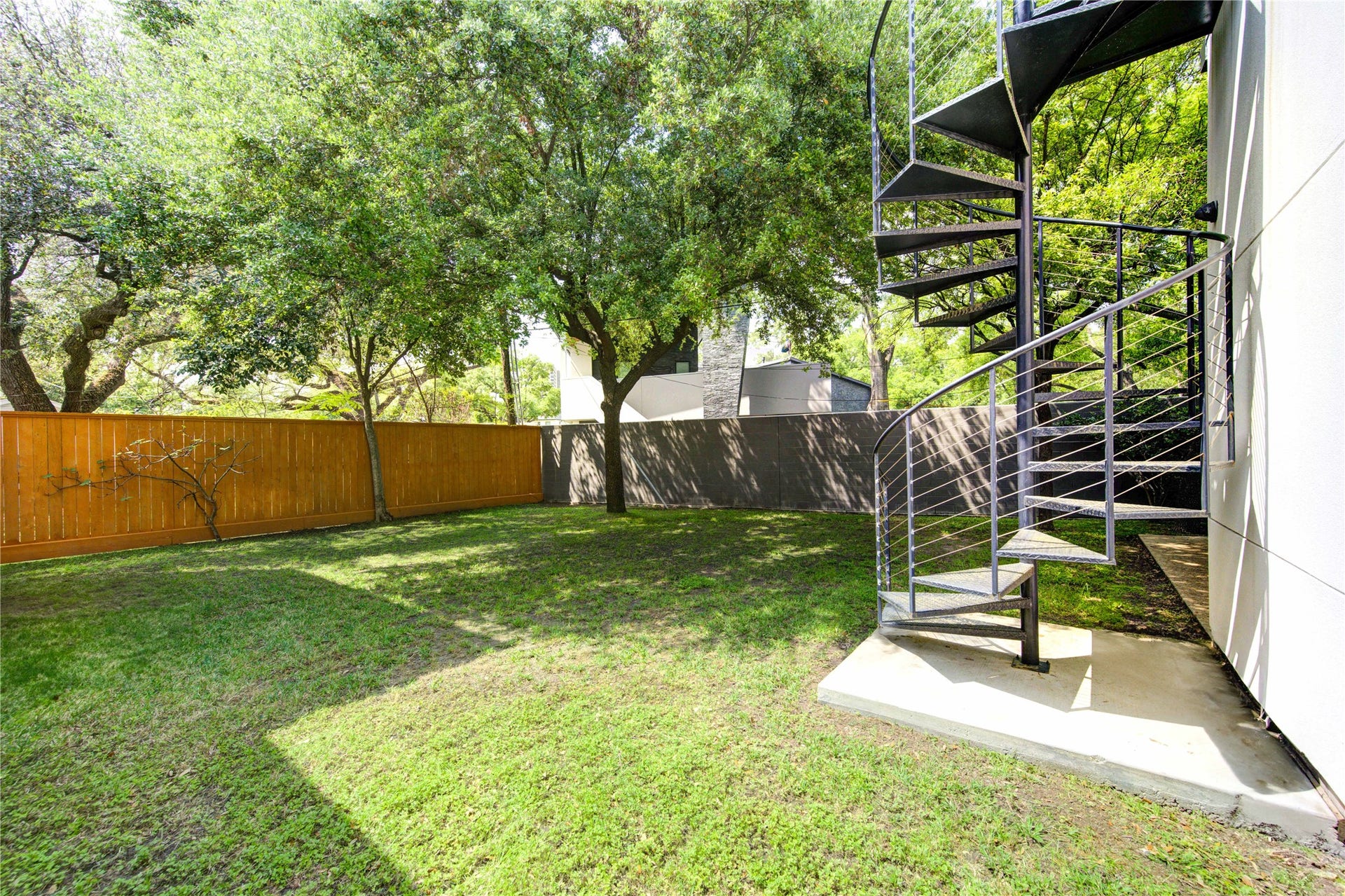 5202 Chesapeake Way, Houston, TX 77056 5202 Chesapeake Way, Houston, TX 77056