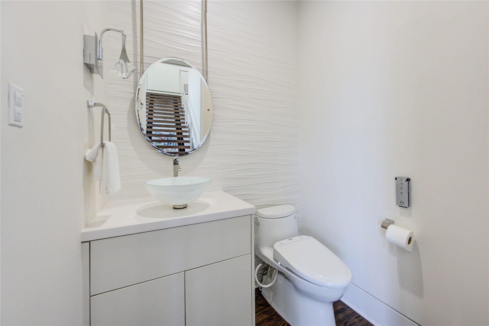 5202 Chesapeake Way, Houston, TX 77056 5202 Chesapeake Way, Houston, TX 77056