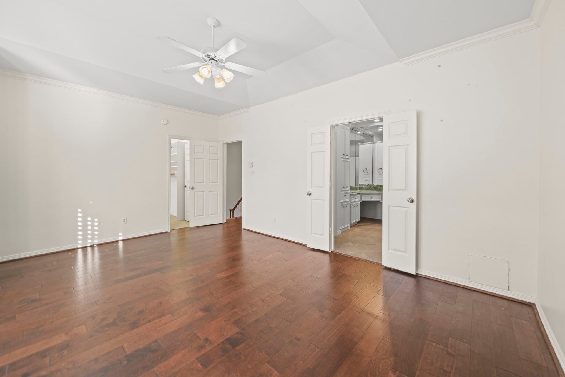 5202 Sagecircle Street S, Houston, TX 77056 Primary Bedroom