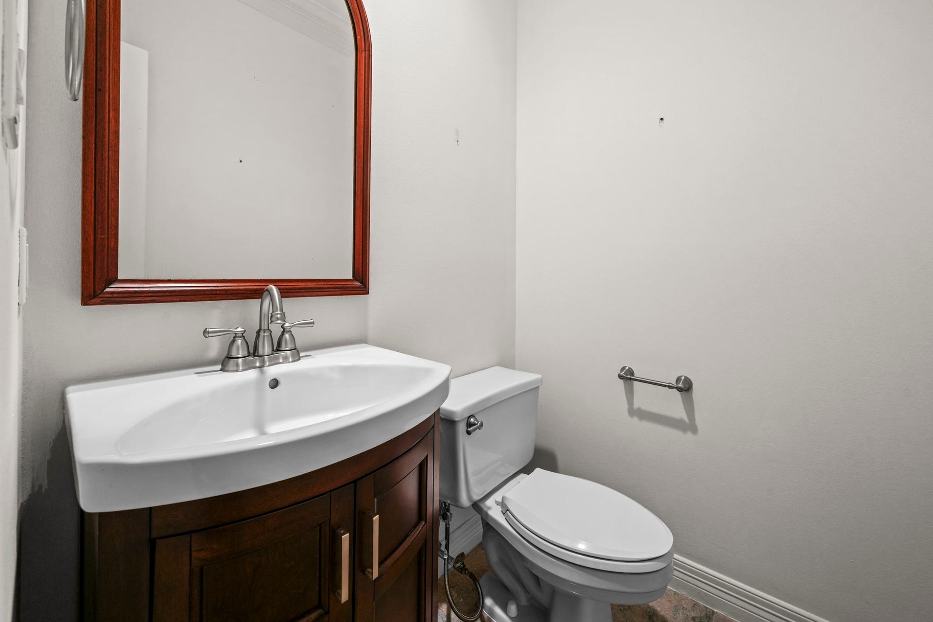 5202 Sagecircle Street S, Houston, TX 77056 Half Bath